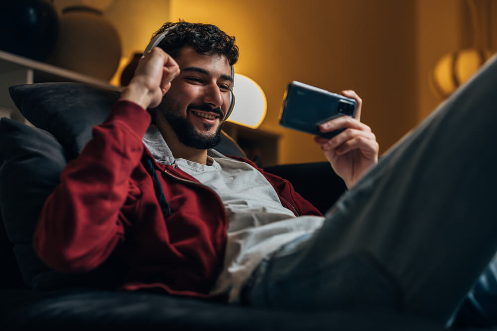 Szkło ochronne do telefonów gamingowych - co wybrać dla maksymalnej reakcji?